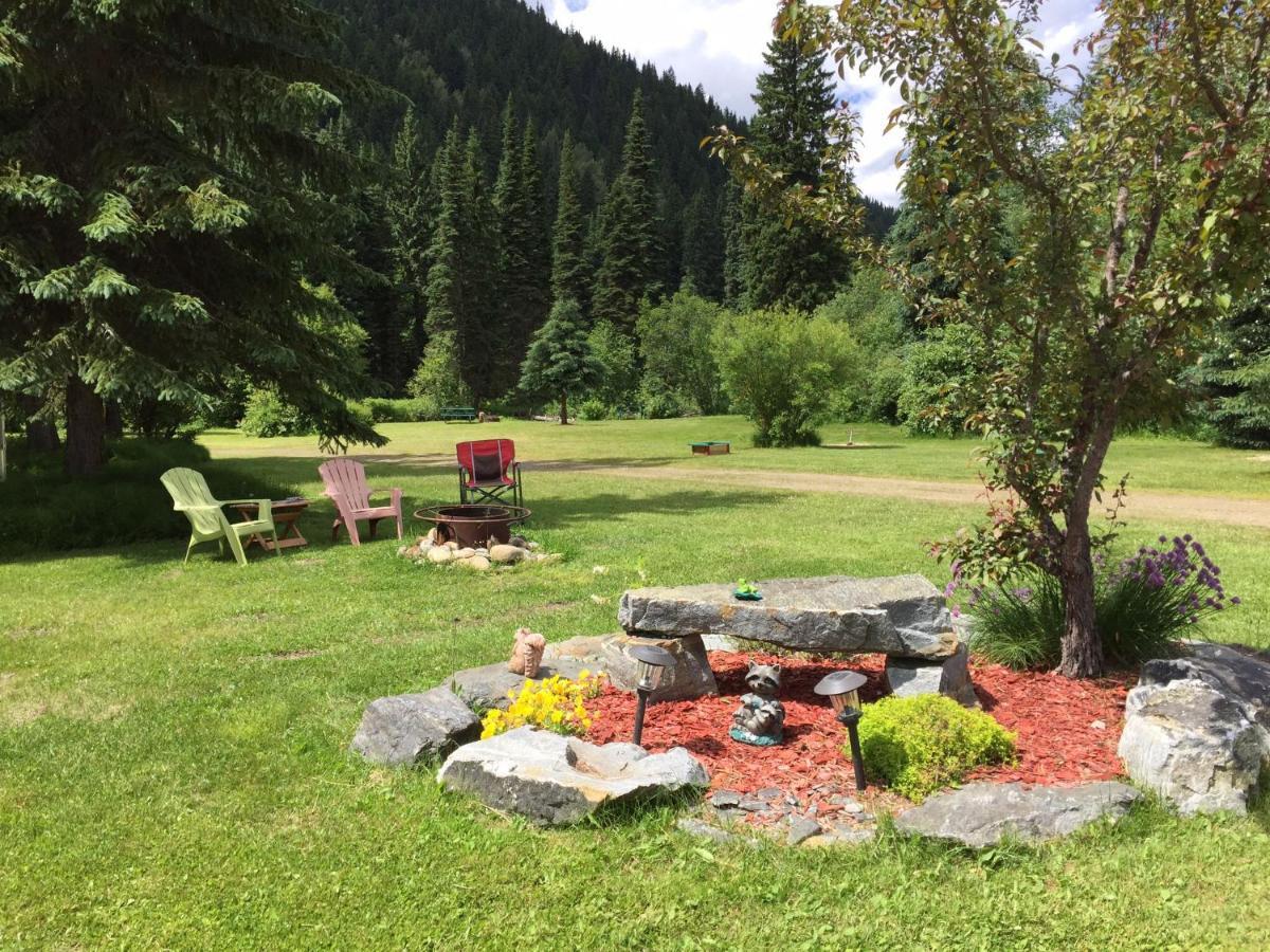 Summit River Lodge & Campsites Valemount Zewnętrze zdjęcie